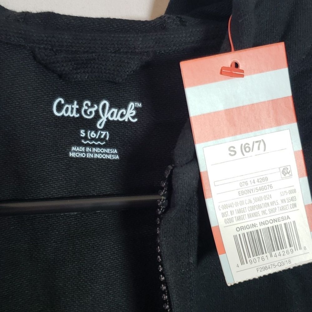 Cat & Jack Boys Black Zip Hoodie Size 6/7 Full Zip Hooded Sweatshirt (AE) - Picture 2 of 6